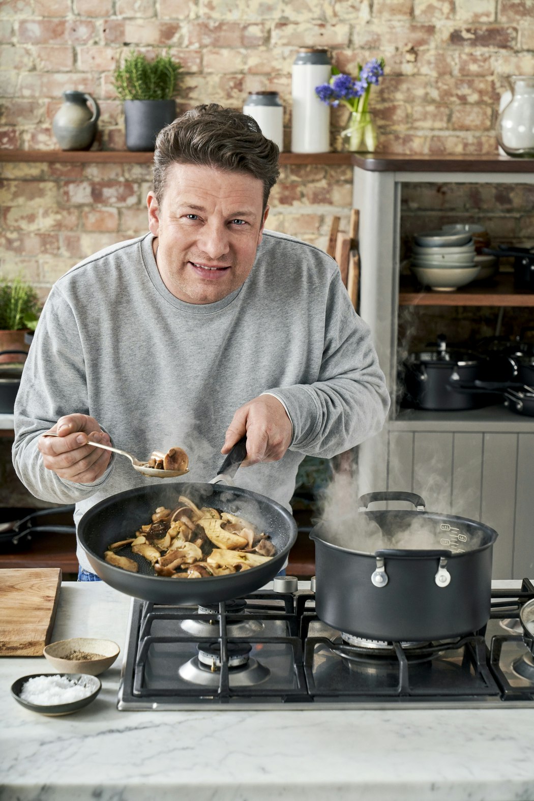 Jamie Oliver Quick & Easy Bratpfanne Eloxiertes Aluminium, 24 cm - Tefal @